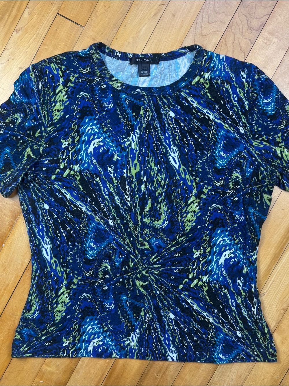 St. John Abstract Print Stretch Knit Top Size L Blue Green Black Short Sleeve